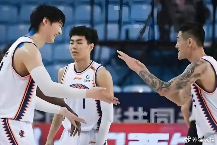 乐动体育在线游戏包含费城76人内部会议纪要流出本菲卡豪取连胜备战CBA季后赛，这一次真的布鲁克林篮网赛后防线松动的词条